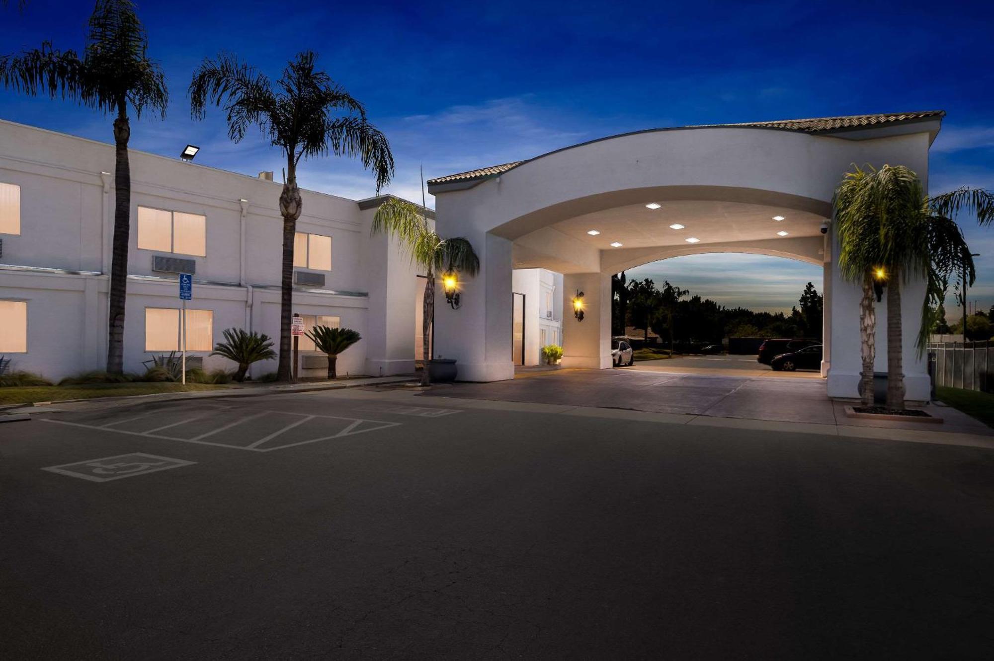 Hourglass Hotel, Ascend Hotel Collection Μπέικερσφιλντ Εξωτερικό φωτογραφία