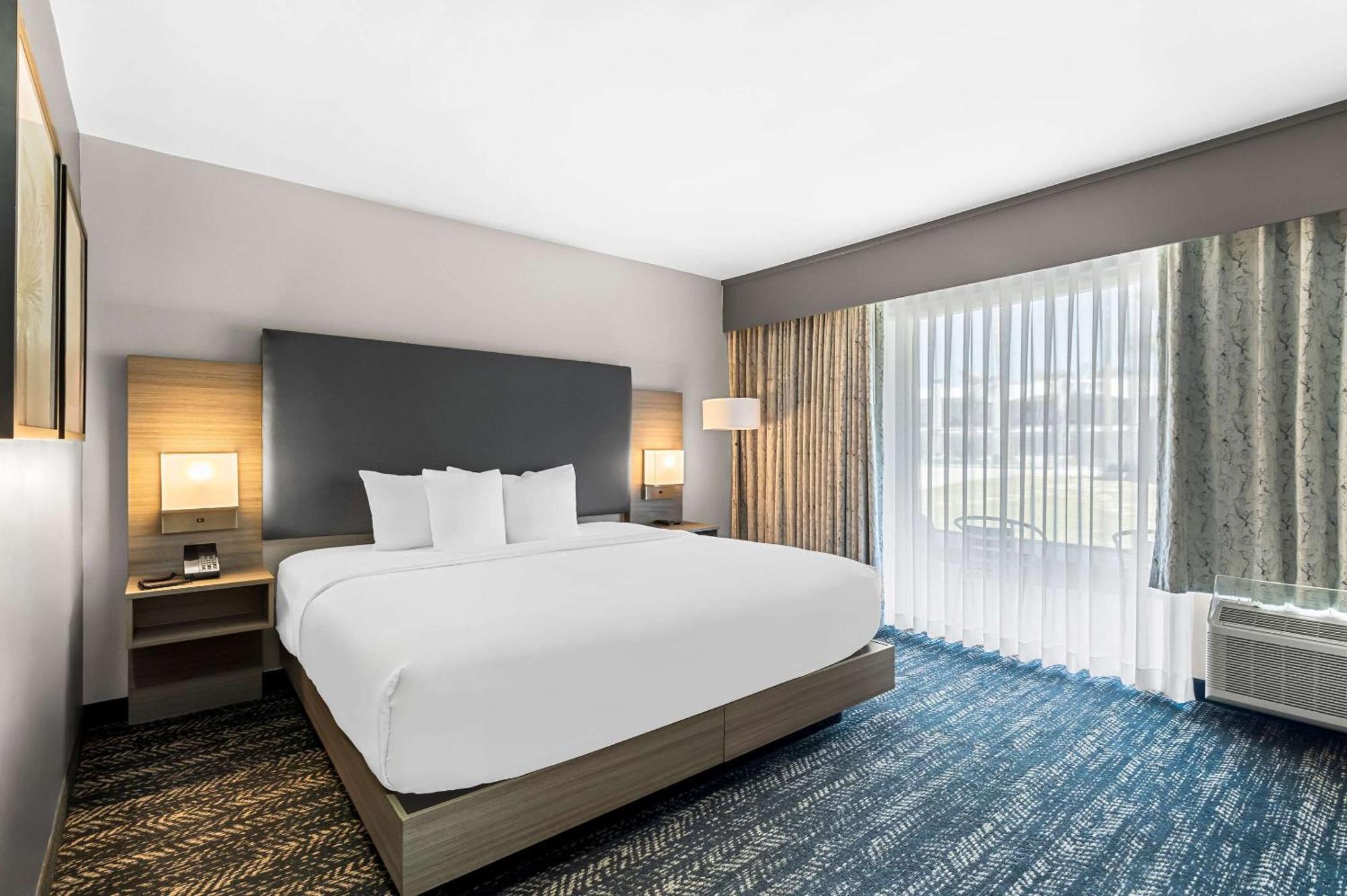 Hourglass Hotel, Ascend Hotel Collection Μπέικερσφιλντ Εξωτερικό φωτογραφία